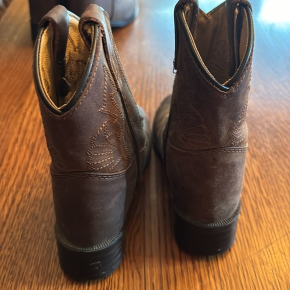Lightly used masterson size 7 boot. - Picture 2 of 6